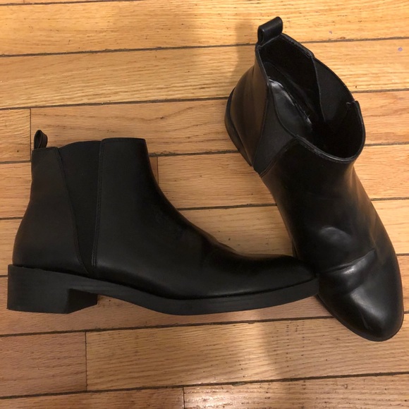 chelsea boots size 9